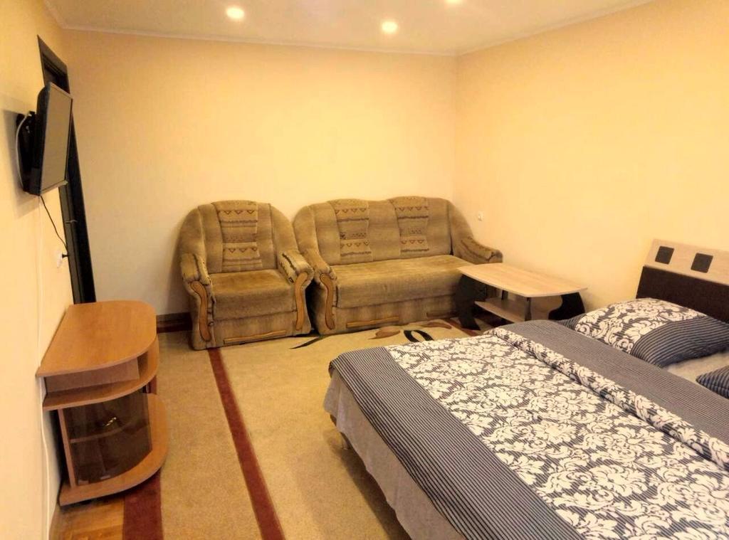 Gil Apartment 2К Квартира Центр Пл Петефи 9A Uzhhorod Exterior foto